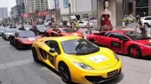 共庆母校70华诞，校友篮球盛会续写同窗情谊