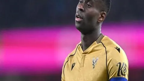 姆巴佩在小红书分享国家队回归，今日造型评分大公开！