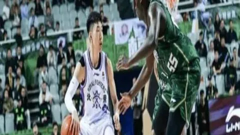 大乐透期号专家推荐：杜塞尔多夫经理赞樊振东薪酬应提升